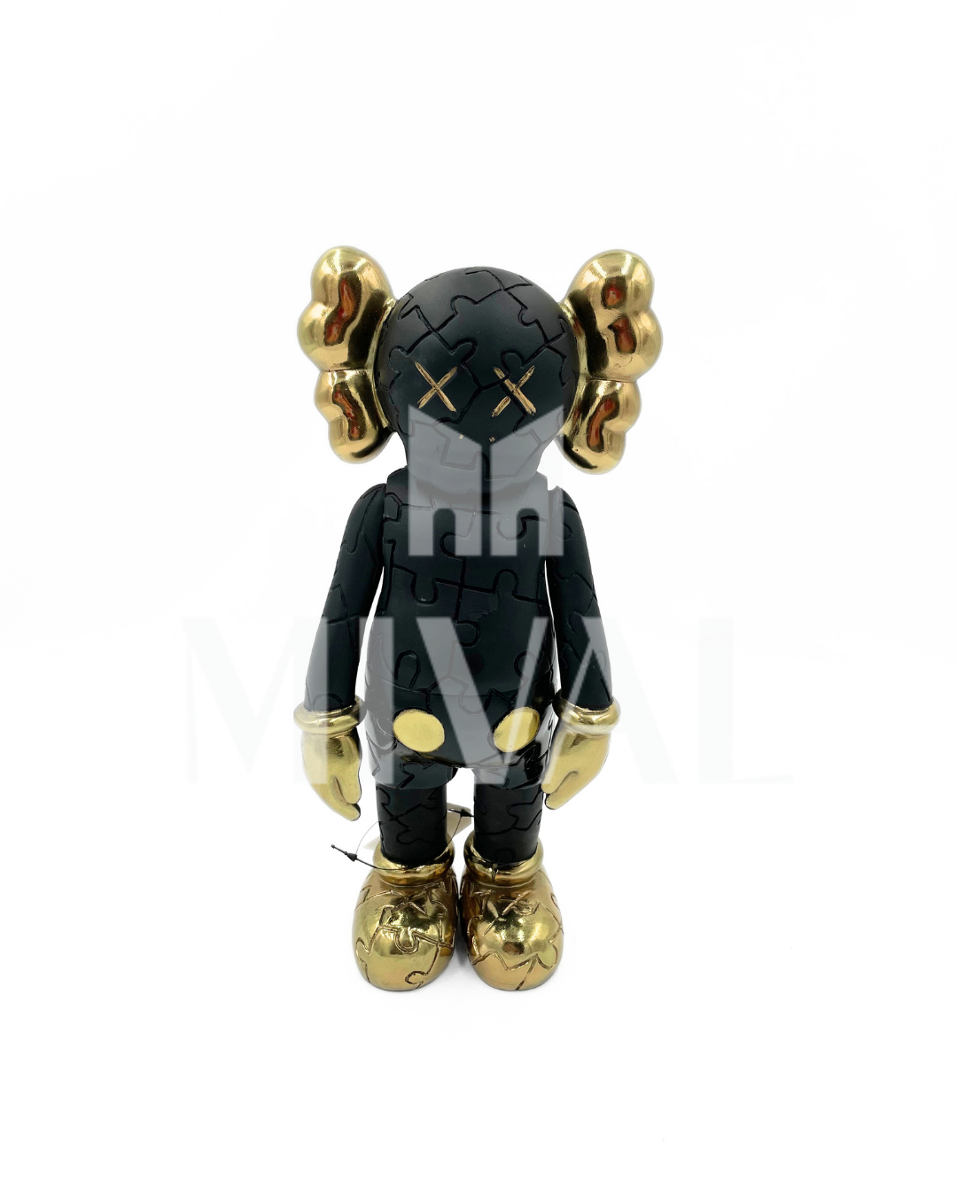 KAWS CHICO NEGRO CON DORADO