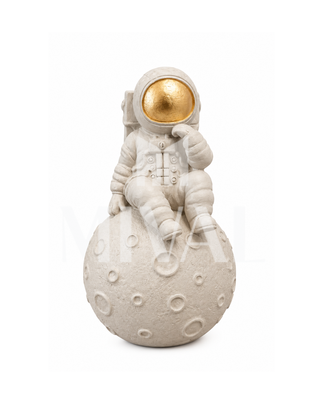 ASTRONAUTA SENTADO EN LUNA CEMENTO