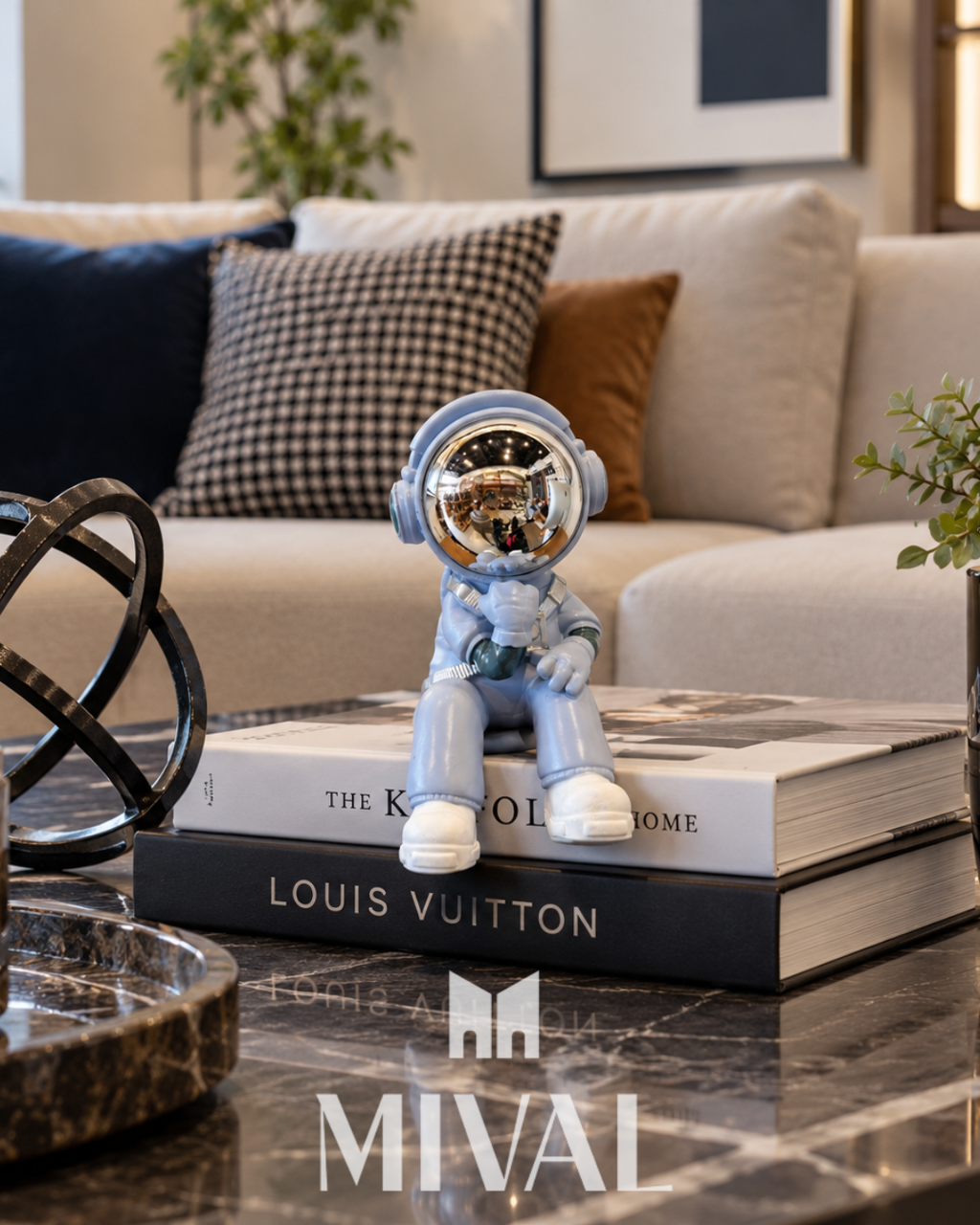 ASTRONAUTA SENTADO AZUL