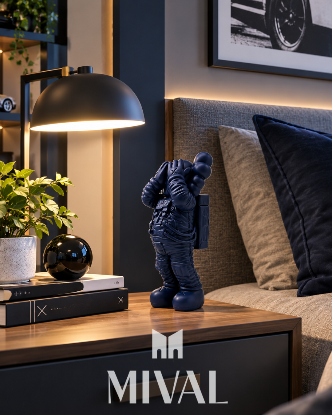 ASTRONAUTA KAWS BAHIA TOKIO