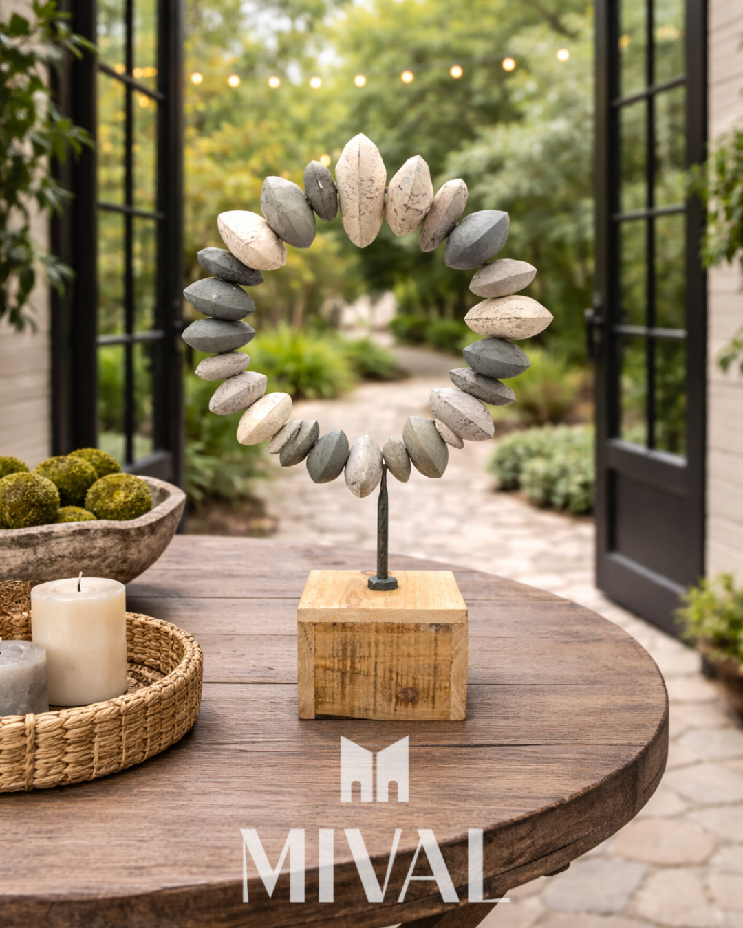 ESCULTURA ARO PIEDRAS MED