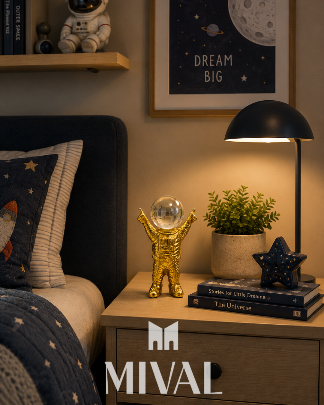 ASTRONAUTA DORADO