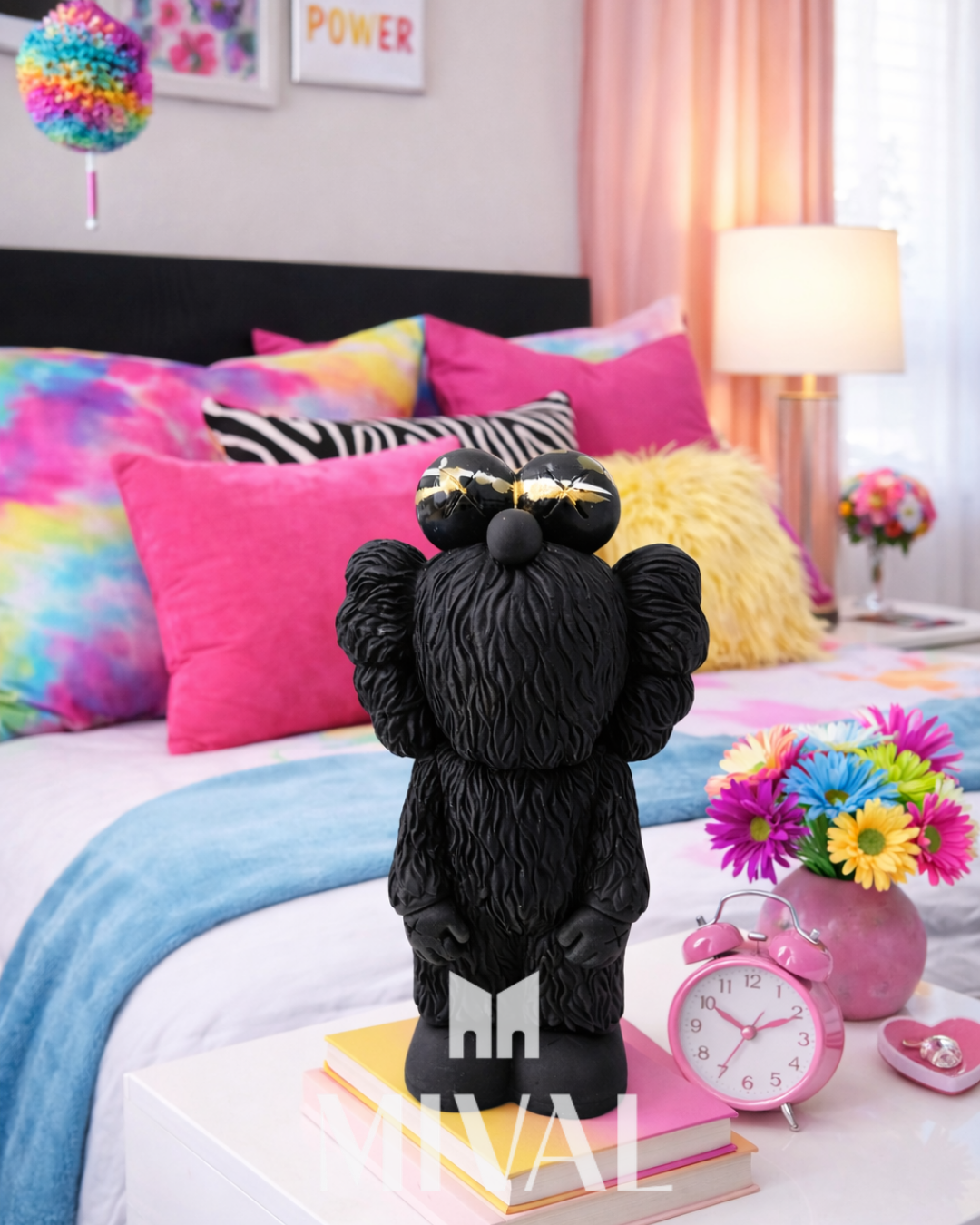KAWS ELMO NEGRO CON DORADO