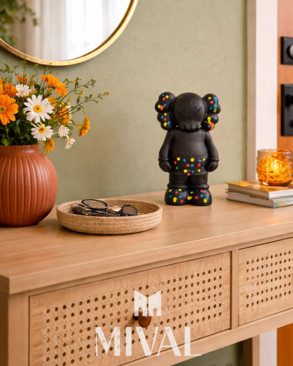 KAWS MICKEY NEGRO CON COLORES