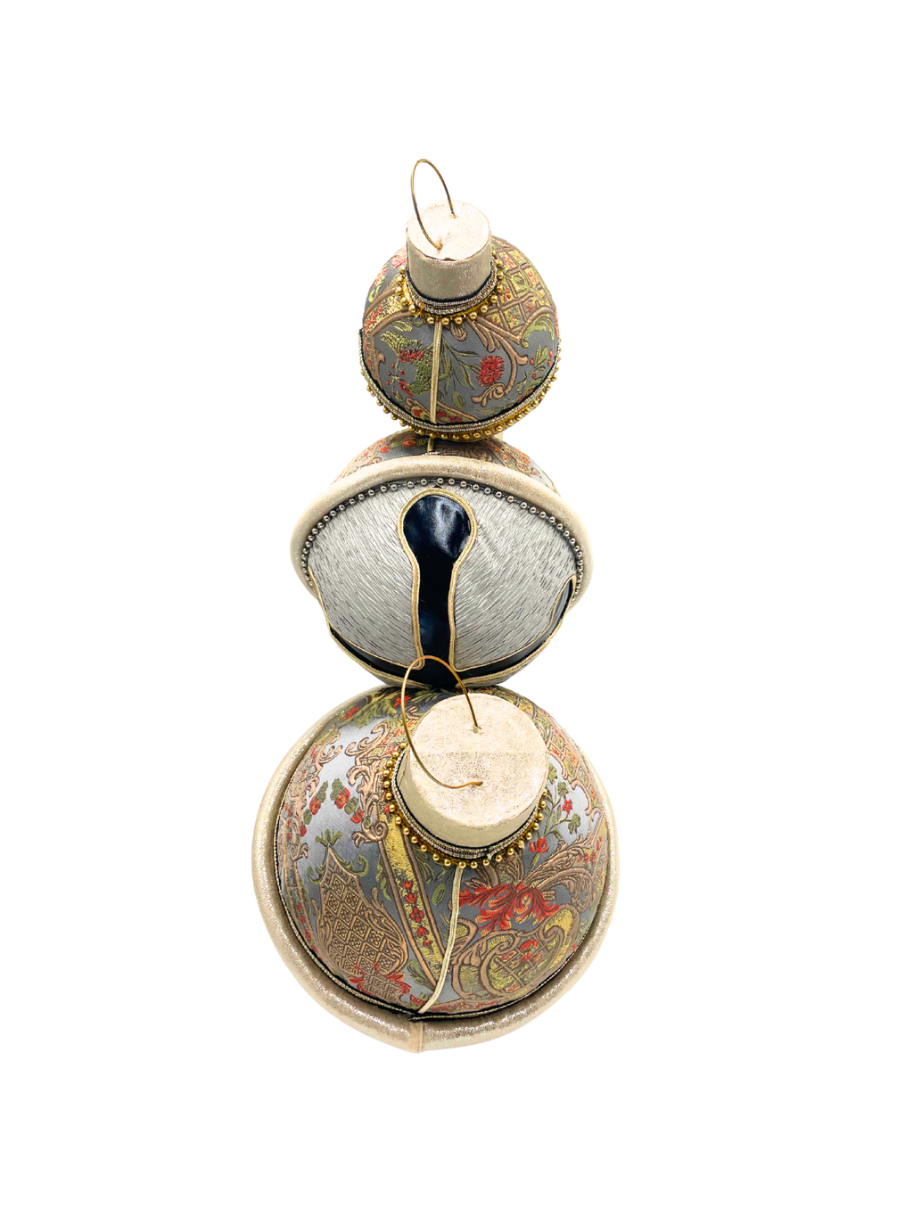 CASCABELES DORADOS APILADOS