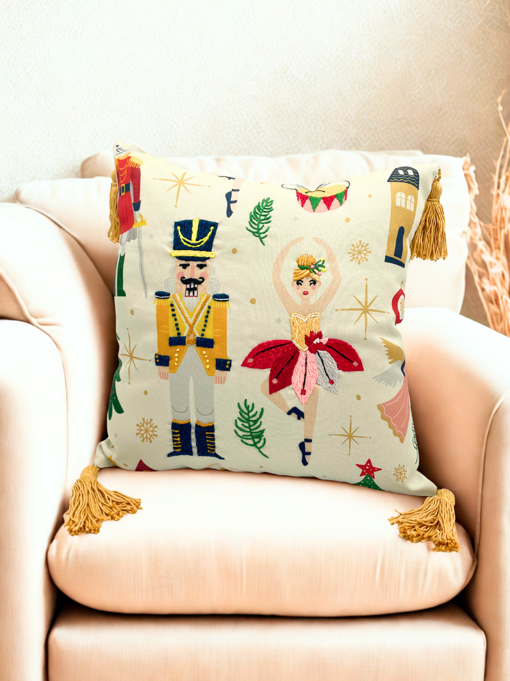 COJIN CASCANUECES CON BAILARINA