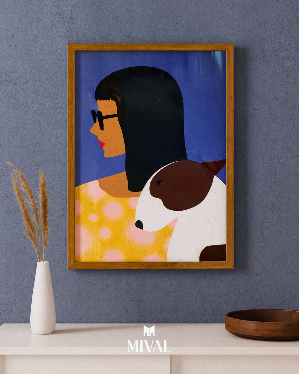 MUJER Y PERRO FONDO AZUL