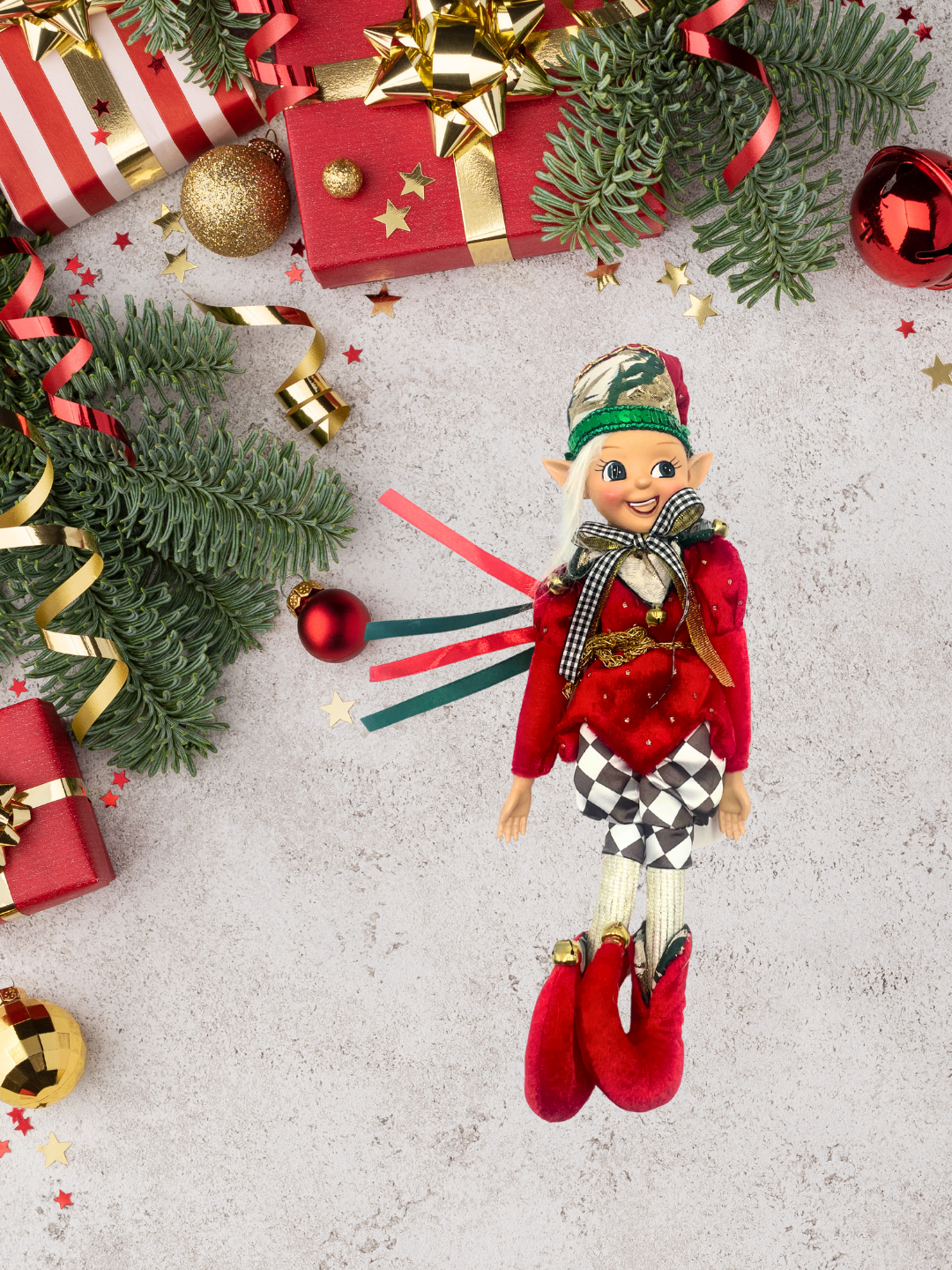 DUENDE ROJO CON PANTALON CUADROS